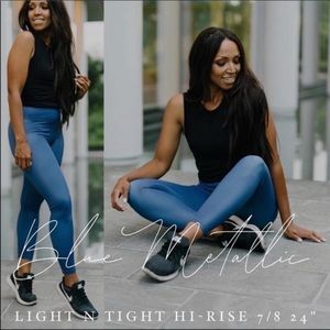 Zyia Blue metallic light and tight leggings.